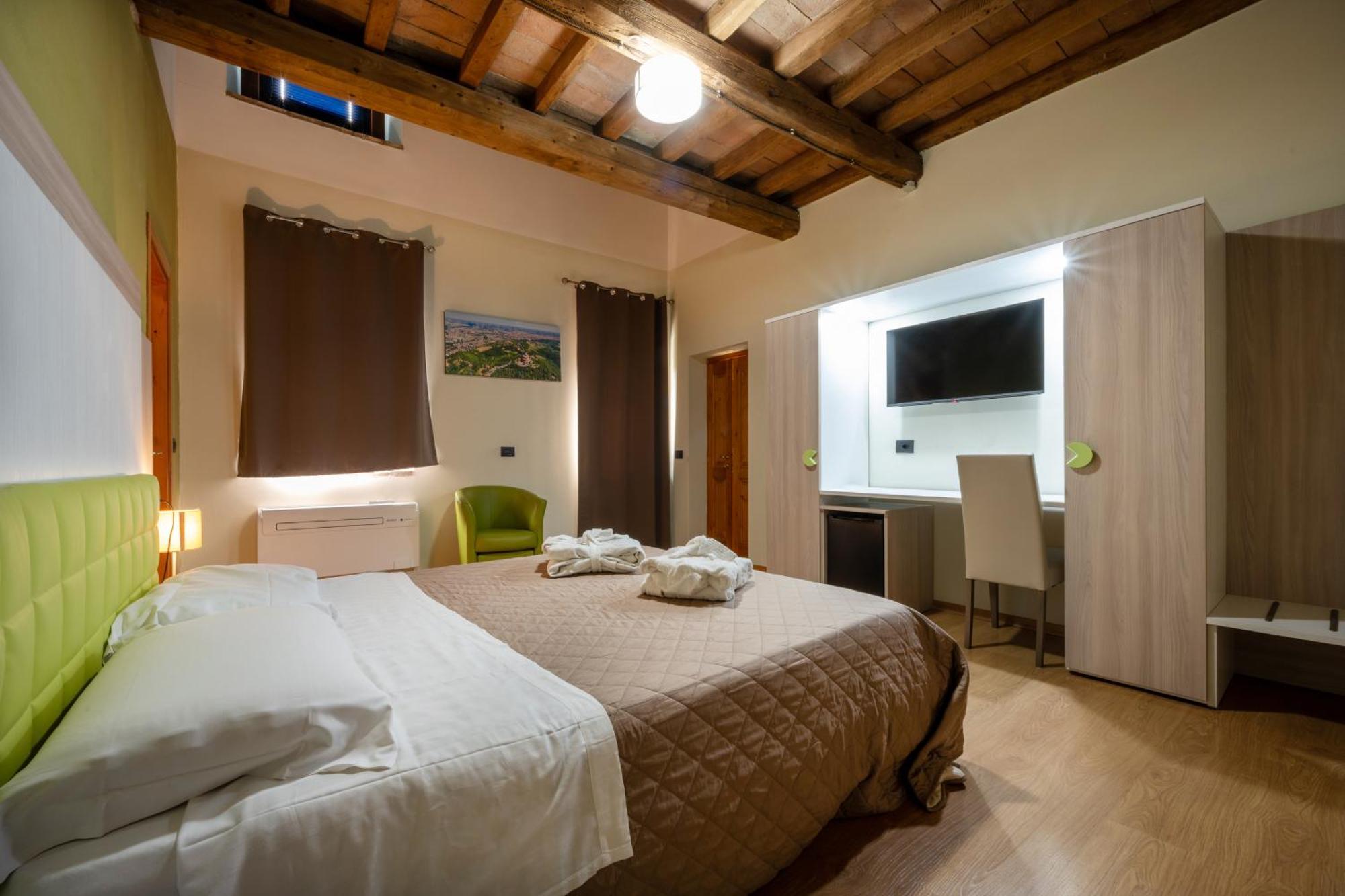 Castello Di Marano Sul Panaro - Room & Breakfast Rum bild
